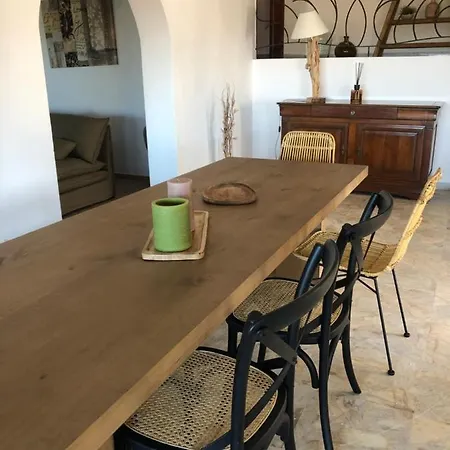 Stagnale Villa *